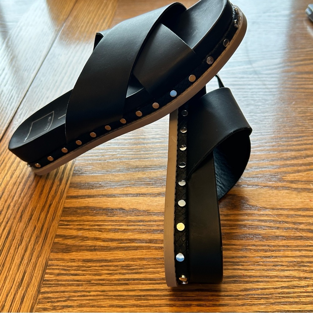 Dolce Vita Women’s Black Gracy Crisscross Slide Sandals Size 8 - Picture 9 of 12